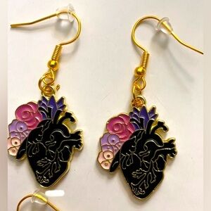 NWT - Abstract Art Black Heart with Purple Flowers Earrings Set - single  metal